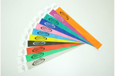 Vòng tay bằng giấy tyvek